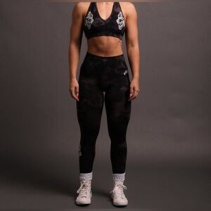 Darc Sport She Big Wolf Loyalty “Everson Seamless” Leggings